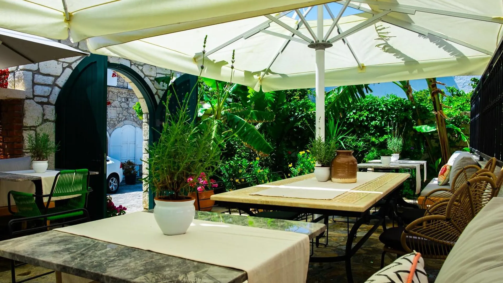 Pom Alacati Boutique Otel Cesme